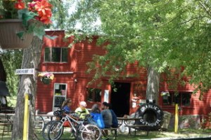 Charlie's_Boat_House